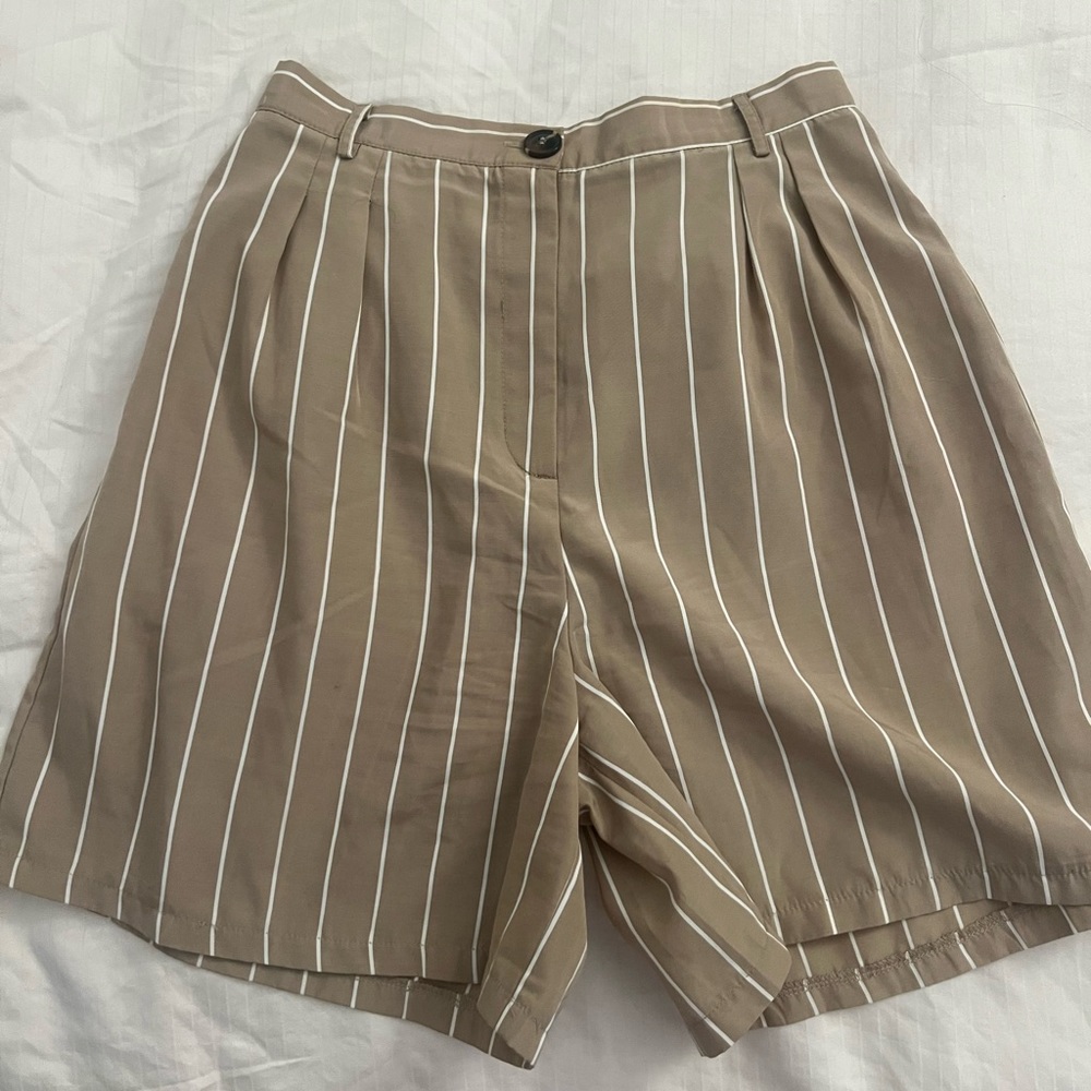 PrettyLittleThing Shorts